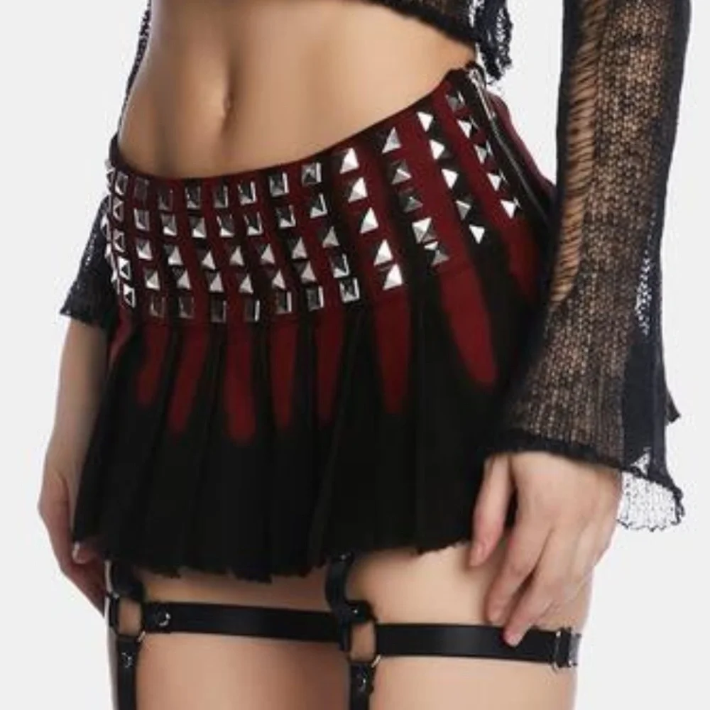 ANARCHY OVER ANYTHING LOW-RISE SKIRT
